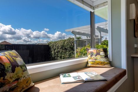 Photo of property in 37 Glenmonarch Place, Pyes Pa, Tauranga, 3112