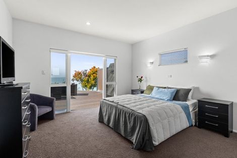 Photo of property in 132 Priestley Terrace, Bluff Hill, Napier, 4110