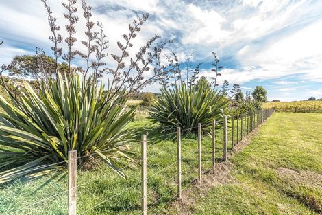 Photo of property in 1597 Turakina Valley Road, Marton, Whanganui, 4581