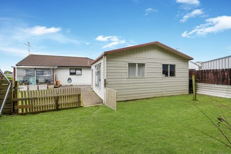 Photo of property in 15 Southview Place, Wattle Downs, Auckland, 2102
