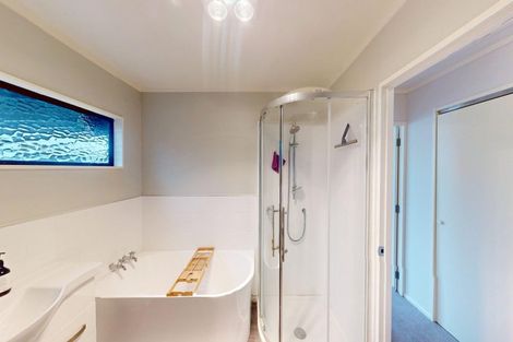 Photo of property in 10 Essex Place, Springvale, Whanganui, 4501