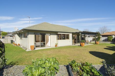 Photo of property in 1 Peregrine Place, Welcome Bay, Tauranga, 3112