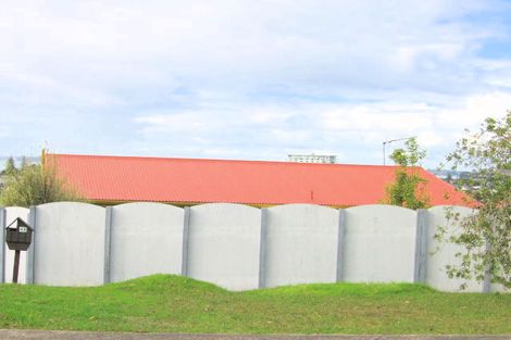 Photo of property in 4 Orewa Heights Crescent, Orewa, 0931