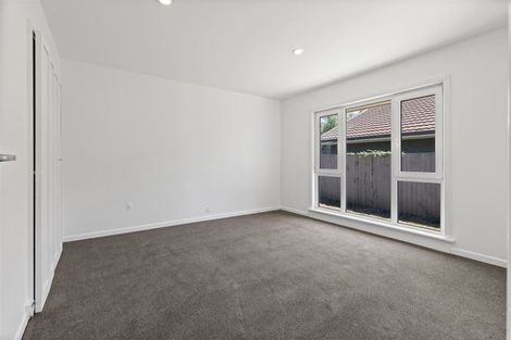 Photo of property in 5 Brookby Crescent, Avonhead, Christchurch, 8042