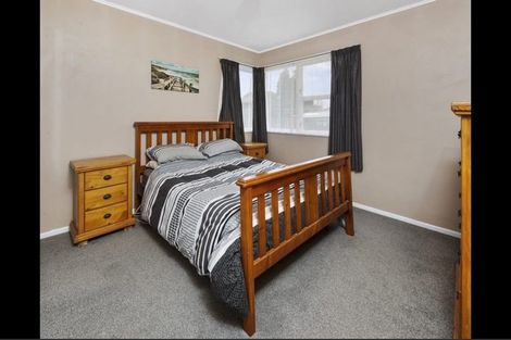 Photo of property in 72 Tatariki Street, Rosehill, Papakura, 2113