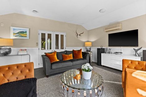 Photo of property in 24 Fairview Place, Havelock North, 4130