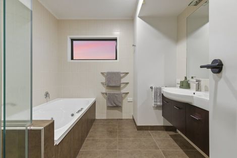 Photo of property in 670 Papamoa Beach Road, Papamoa Beach, Papamoa, 3118