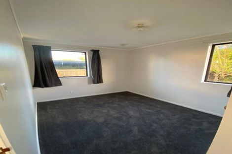 Photo of property in 2/16 Silver Creek Road, Weymouth, Auckland, 2103