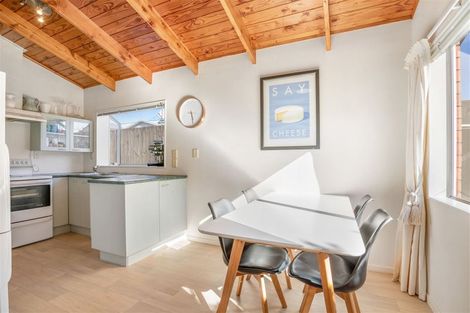 Photo of property in 1/25 Neil Avenue, Te Atatu Peninsula, Auckland, 0610