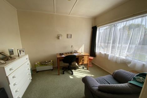 Photo of property in 8 Bath Street, Eltham, 4322