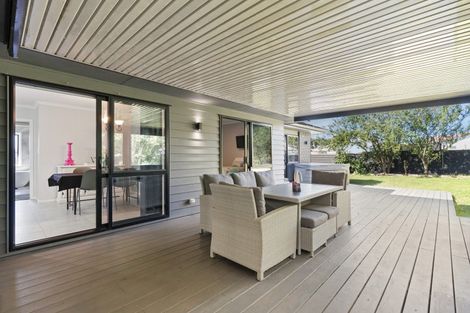 Photo of property in 74 Park Road, Carterton, 5713