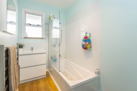 Photo of property in 92 Pine Avenue, Ebdentown, Upper Hutt, 5018