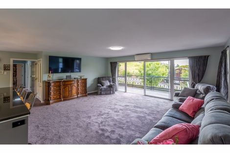 Photo of property in 7 Dalefield Drive, Cashmere, Christchurch, 8022