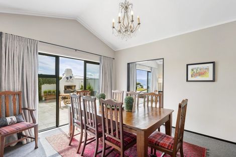 Photo of property in 65 Nicholson Road, Khandallah, Wellington, 6035