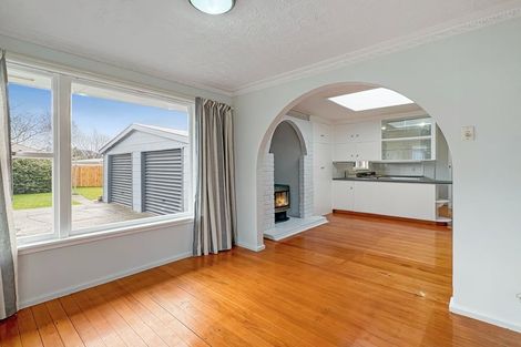 Photo of property in 24 Greendale Avenue, Avonhead, Christchurch, 8042