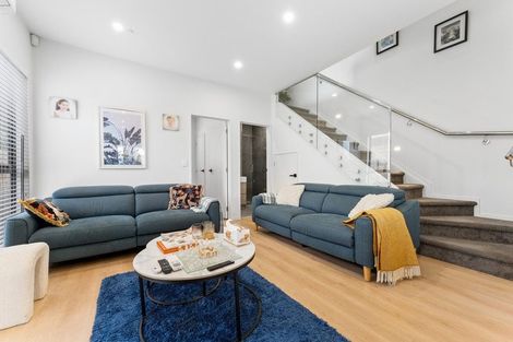 Photo of property in 23d Princeton Parade, Albany, Auckland, 0632