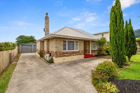 Photo of property in 24 Hikutaia Street, Te Aroha, 3320