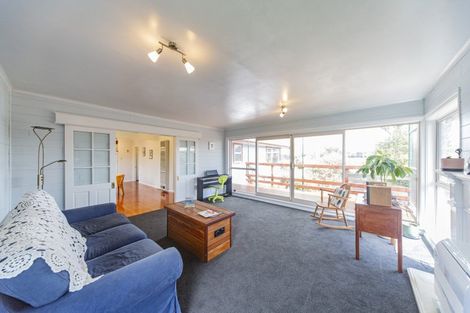 Photo of property in 39 Lincoln Terrace, Hokowhitu, Palmerston North, 4410
