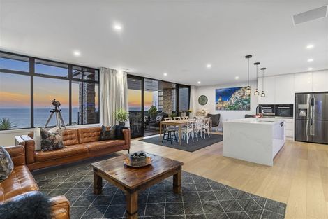 Photo of property in 123a Churchill Road, Rothesay Bay, Auckland, 0630