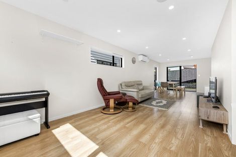 Photo of property in 34b Maugham Drive, Bucklands Beach, Auckland, 2014