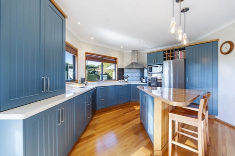 Photo of property in 74 Koru Road, Omata, New Plymouth, 4374