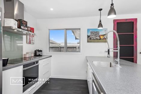 Photo of property in 90 Riverstone Drive, Riverstone Terraces, Upper Hutt, 5018