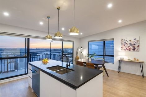 Photo of property in 50 Ascension Crescent, Orewa, 0931