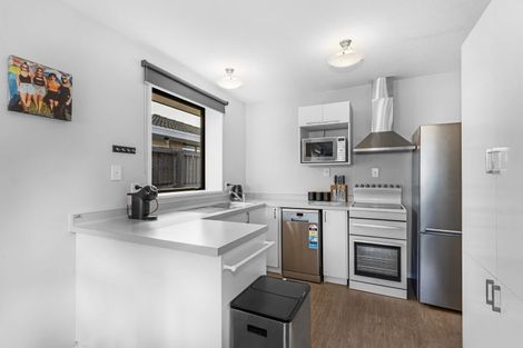 Photo of property in 6b Rolfe Place, Bishopdale, Christchurch, 8053