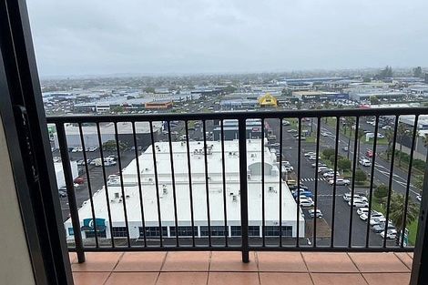 Photo of property in The Rennaissance, 11c/18 Ronwood Avenue, Manukau, Auckland, 2104