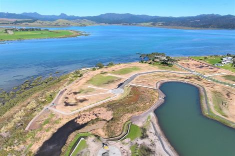 Photo of property in 32 Taniwha Place, Matarangi, 3592