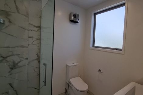 Photo of property in 4/10 Yeovil Road, Te Atatu Peninsula, Auckland, 0610