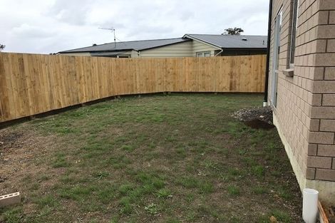 Photo of property in 22 Litten Road, Cockle Bay, Auckland, 2014