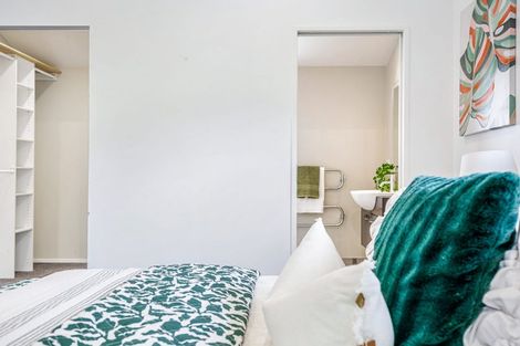 Photo of property in 2/1 Hatherlow Street, Glenfield, Auckland, 0629