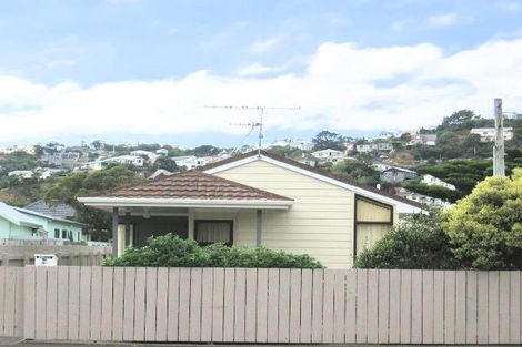 Photo of property in 38 Aparima Avenue, Miramar, Wellington, 6022