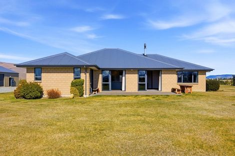 Photo of property in 19 The Drive, Twizel, 7999
