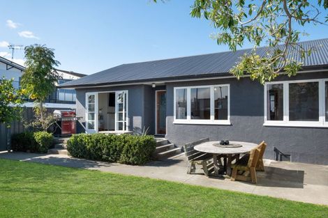 Photo of property in 6 Lee Road, Taradale, Napier, 4112