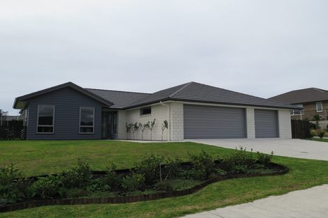 Photo of property in 8 Kayelene Place, Omokoroa, 3114