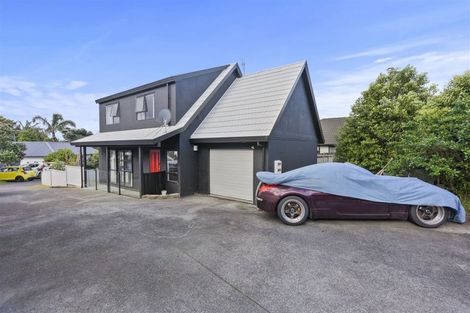 Photo of property in 1/20 Lowburn Place, Clover Park, Auckland, 2019