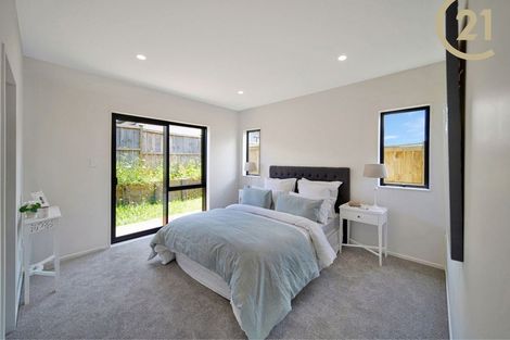 Photo of property in 32 Ahunga Road, Karaka, Papakura, 2113