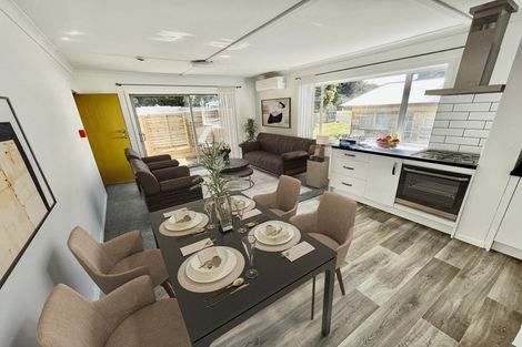 Photo of property in 1/2 Ruakiwi Road, Hamilton Lake, Hamilton, 3204