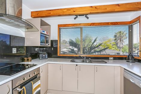 Photo of property in 171 Carnoustie Drive, Wattle Downs, Auckland, 2103