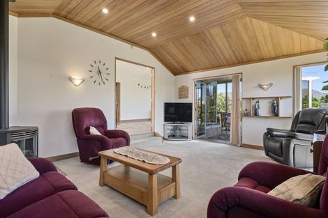 Photo of property in 18 Park Lane, Waitara, 4320