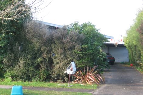 Photo of property in 76 Oakfield Crescent, Pukete, Hamilton, 3200
