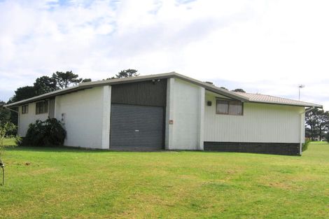 Photo of property in 14 Glen Neaves, Pauanui, Hikuai, 3579