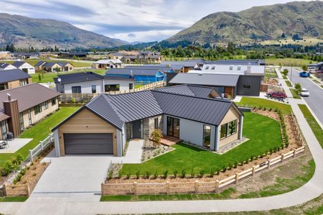 Photo of property in 14 Campbell Road, Wanaka, 9305