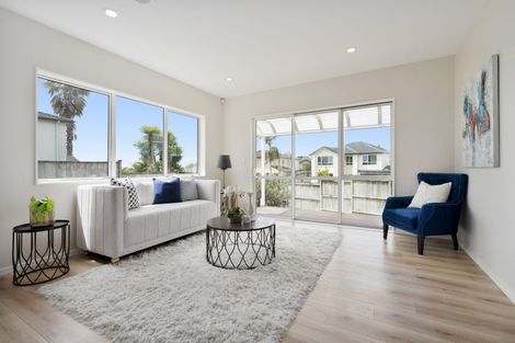 Photo of property in 79 San Valentino Drive, Henderson, Auckland, 0612