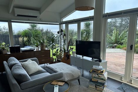 Photo of property in 122 Aeroview Drive, Beach Haven, Auckland, 0626