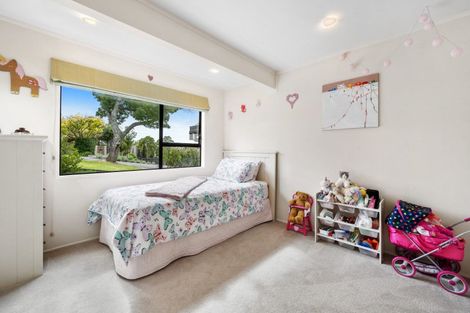 Photo of property in 19 Tainui Road, Cockle Bay, Auckland, 2014