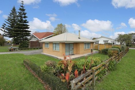 Photo of property in 17 Johnson Street, Bulls, 4818