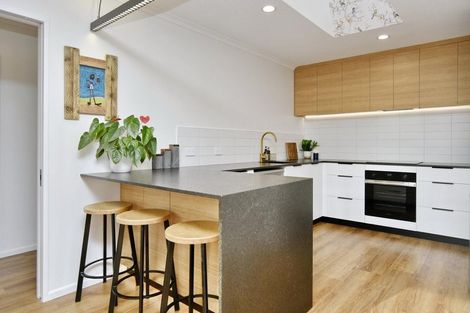 Photo of property in 2/50 Dunedin Street, Redwood, Christchurch, 8051